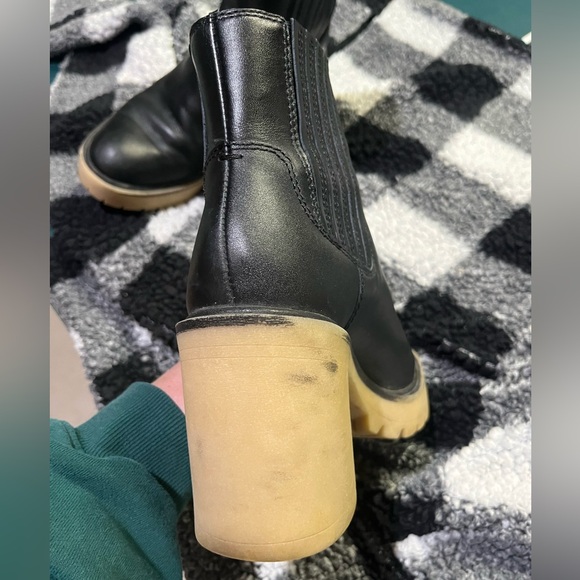 Dolce Vita Caster Black 3” Heeled Boots with Cream Sole - Picture 4 of 13